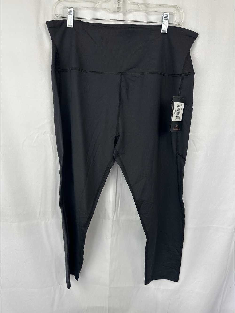 Tommie Copper Lower Back Support Capri Leggings in Black, 2X